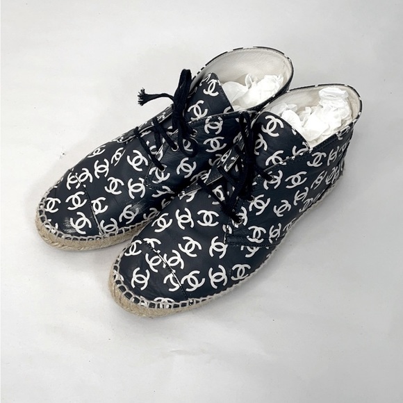 Chanel High Top CC Logo Espadrilles - Picture 2 of 13